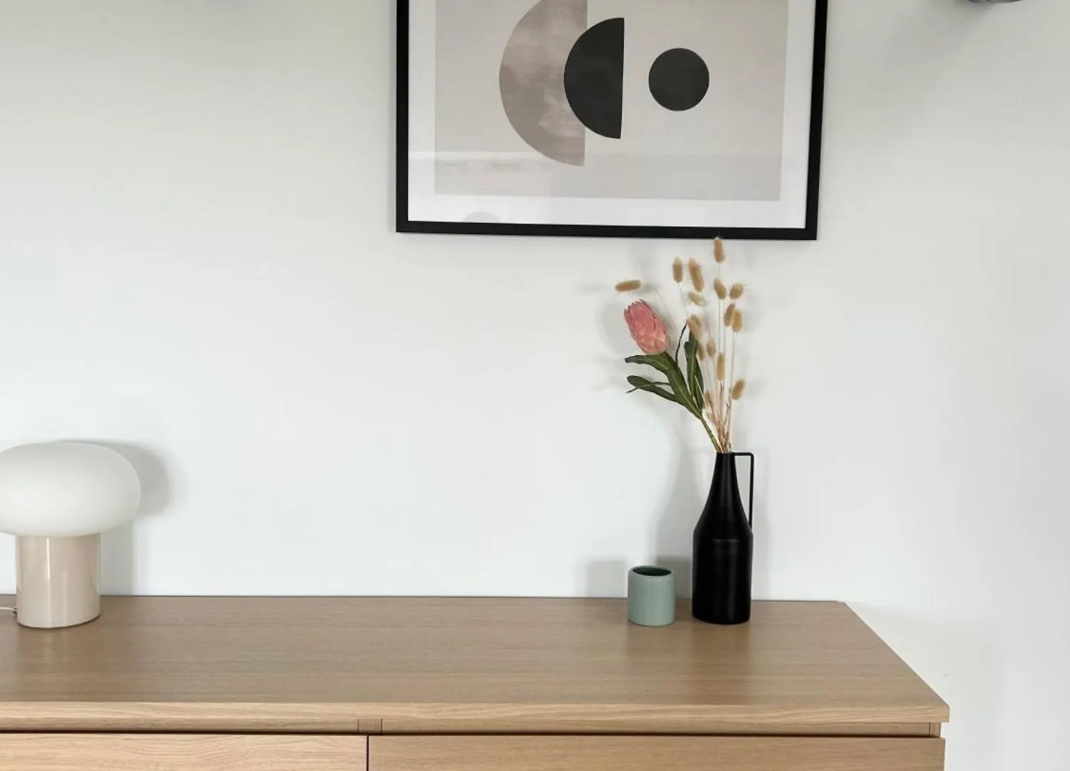 Stay In Style: Modern 2-Bed In Trendy London Area 0*,